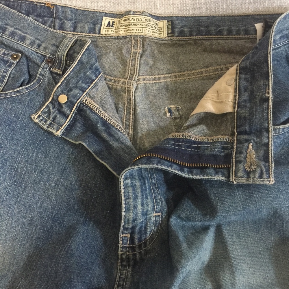 American Eagle Men’s Blue Jeans EUC - Picture 1 of 8